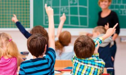 Закріплювати уміння розрізняти частини мови за допомогою питань; 